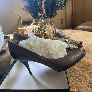 Giuseppe Zanotti Leather Slate Color Heels Size 40 Rhinestone Decor